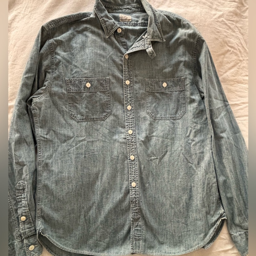 Men’s J Crew Denim Button Up Shirt - Size Large